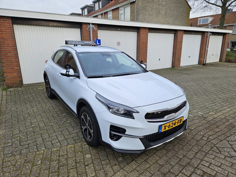 Nieuwe KIA voor Rijschool Goede Reis 02.jpeg