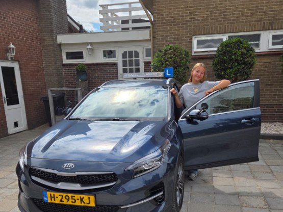 Esther...Natuurlijk is die geslaagd!