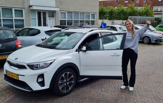 Milou heeft haar autorijbewijs