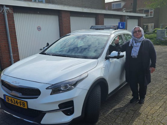 Ook Ziba heeft haar rijbewijs gehaald